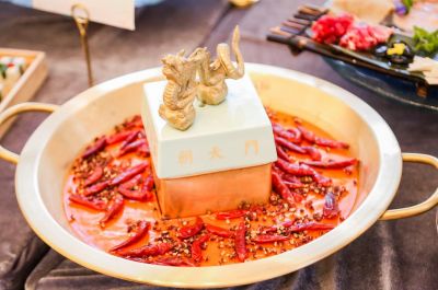 穆棱開火鍋加盟店，如何服務(wù)好顧客？