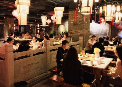 在洪崖洞吃朝天門(mén)火鍋是種什么體驗(yàn)？
