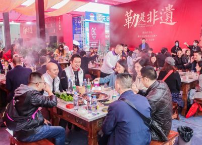 連鎖品牌火鍋加盟，必須從總部購買底料嗎？