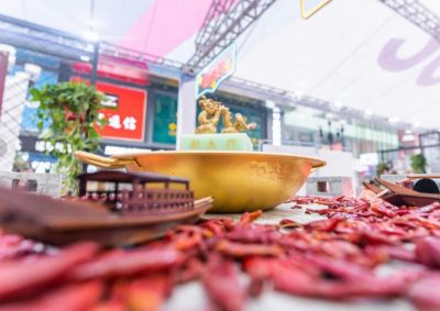 火鍋店沒錢做廣告？不妨試試免費“廣告位”！