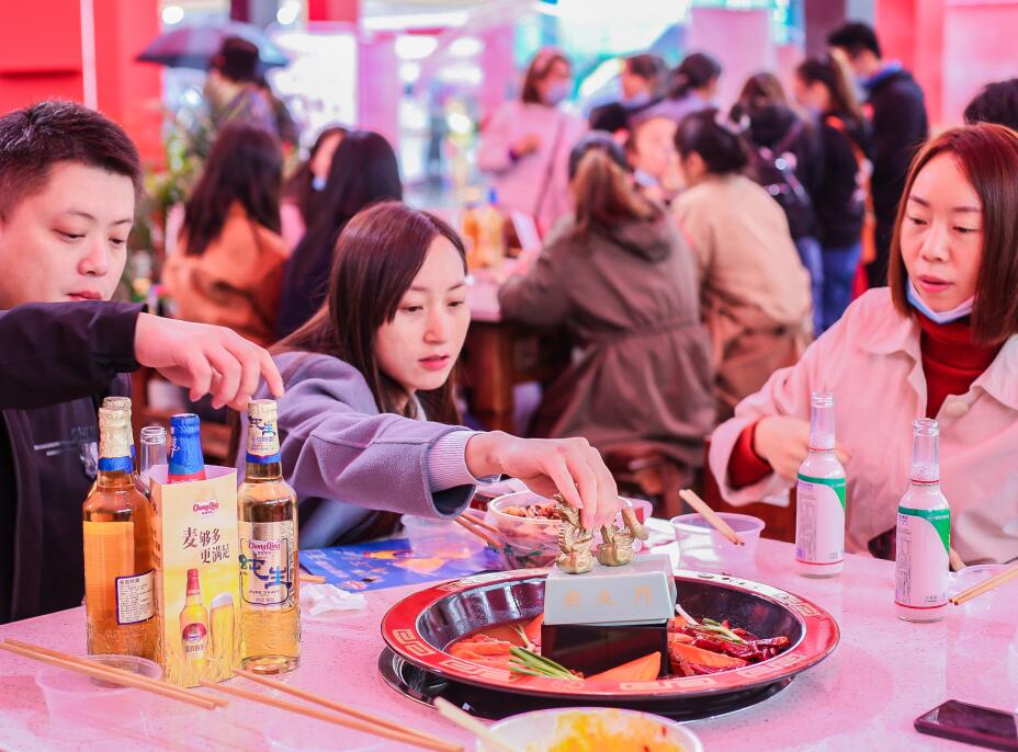 2022年想開一家小火鍋店有發(fā)展前途么？