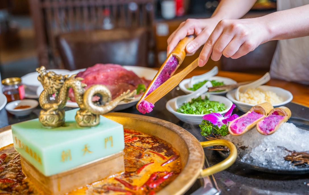 重慶火鍋，經(jīng)典菜品，加盟店必備！